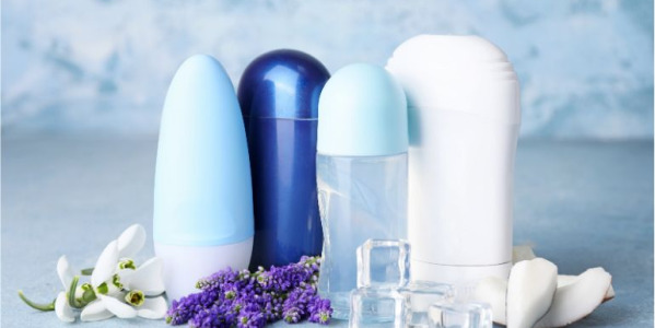 Fraîche et confiante en été : la routine anti-transpiration à adopter