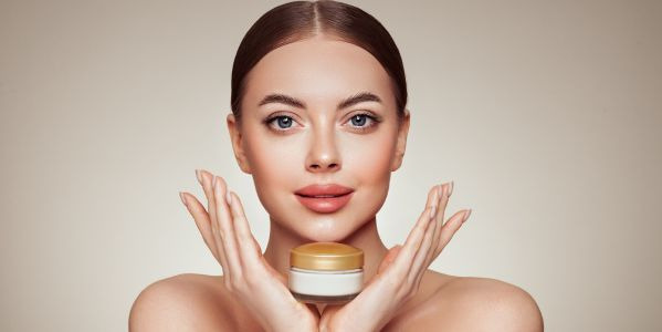 Printemps en beauté : 4 gestes clés pour sublimer votre peau